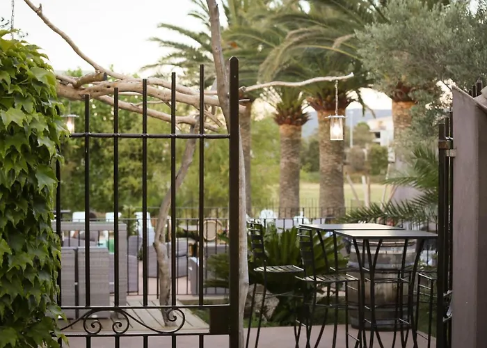 Arutoli Κάμπινγκ 3*